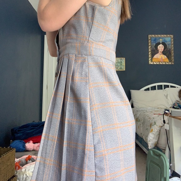 Sold - Picture 3 of 4